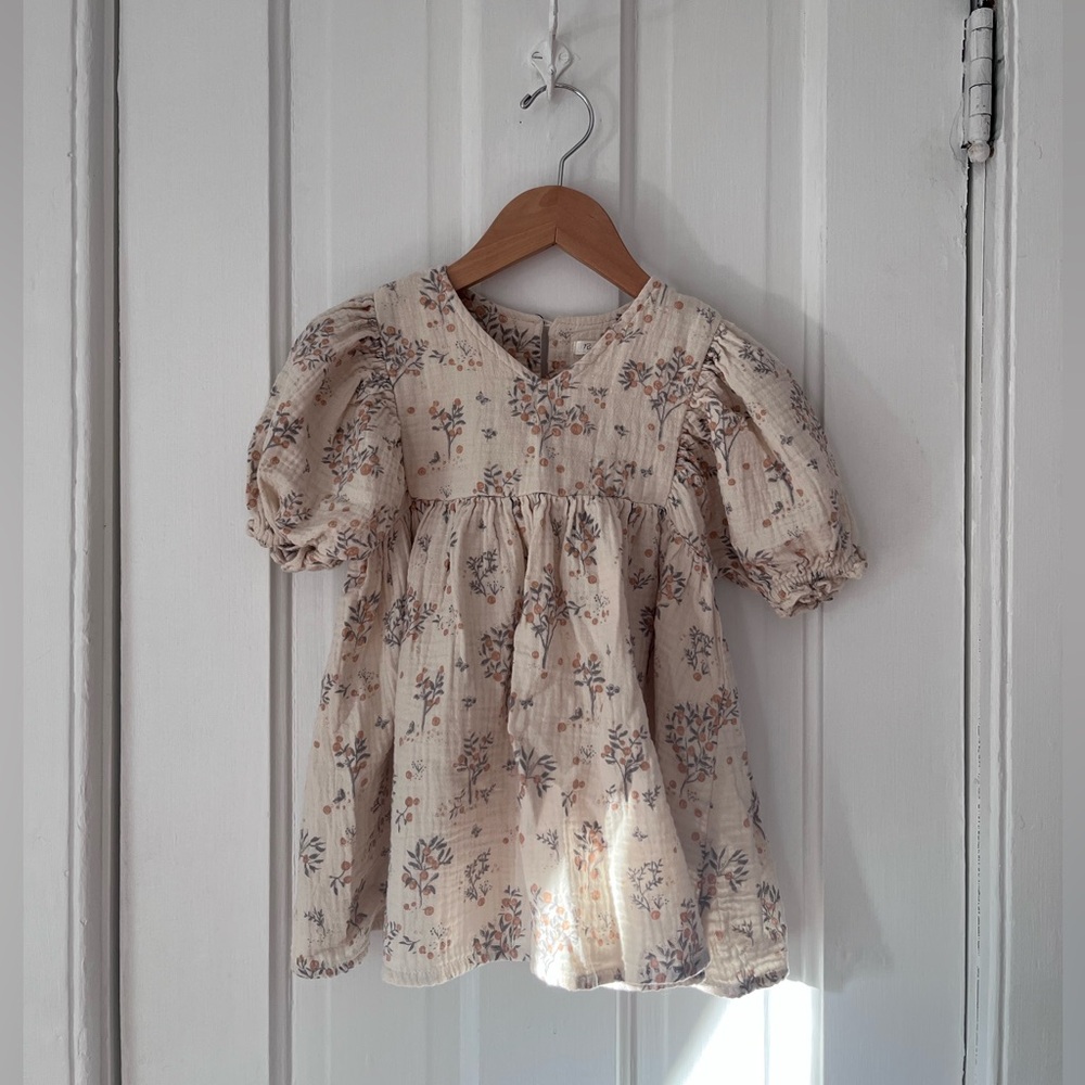 Cream Floral Puff-Sleeve Dress